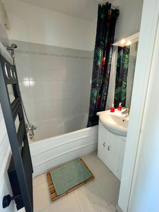 Appartement Tout Confort Vue Mer Antibes Exteriör bild